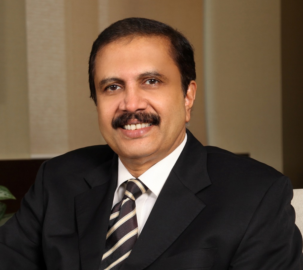 Dr._Azad_Moopen